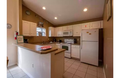 Lake Wilson Preserve House | Beautiful Home close to Disney Parks, Golf Courses, Downtown.
