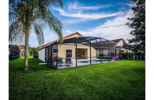 Lake Wilson Preserve House | Beautiful Home close to Disney Parks, Golf Courses, Downtown.