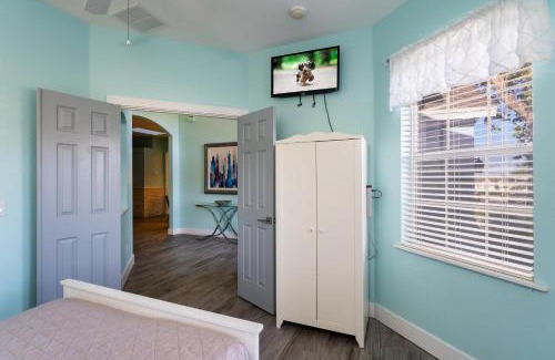 Highlands Reserve House | Beautiful Pool Home with Spa, Games Room in Golf Community Close to Disney