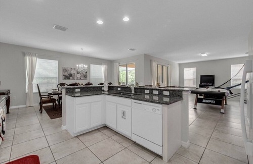 Bellavida Apartment | BELLA VIDA RESORT 351LF-6BEDROOMS-6.5BATH-16PEOPLE-AMAZING GAME ROOM-CLOSE TO DISNEY