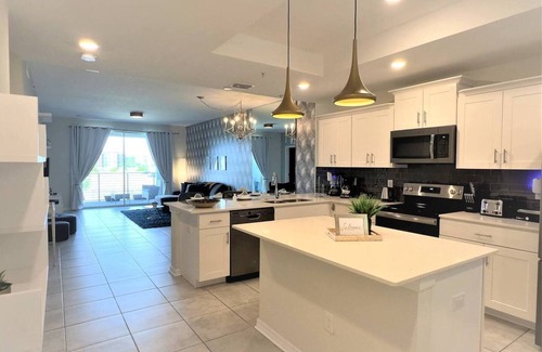 Kissimmee Apartment | Charming Holiday Condo, Only 7 min to Disney