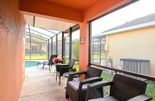 Sandy Ridge Villa | Cozy family vacation with large pool near Disney