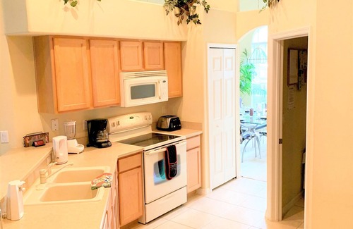 Orange Tree Villa | Cranberry Palms - Premium Villa - Pool/HotTub and Close to DISNEY