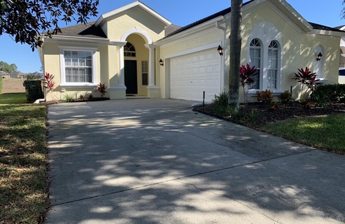 Calabay Parc House | Disney 4 Bedrooms with Pool, 8 miles from Disney!