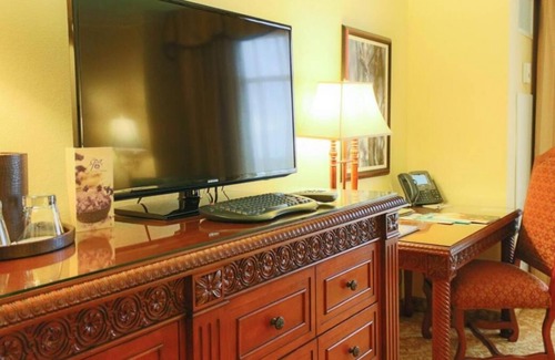 Orlando House | Disney Dream Vacation! 2 Spacious Units, Near Walt Disney World, Pools, Restaurants