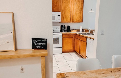 Bahama Bay Apartment | Disney Getaway Pool View Condo No Fees!