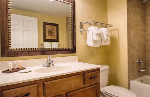 Lake Buena Vista Resort | Family Bliss: 1BR Dlx inside Disney Gates, Lazy rivers