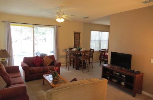 West Kissimmee House | Formosa Garden Pool Home