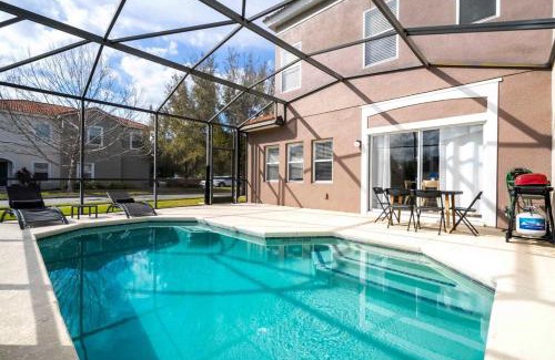 Bellavida House | Four Bedroom w/Screened Pool Close to Disney 4572