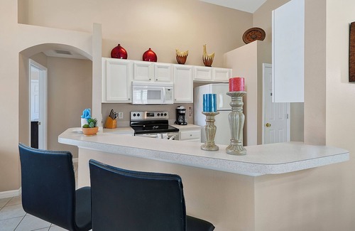 Loughman House | FREE POOL HEAT Beautiful 4 BR Resort Home With Pool & Hot Tub