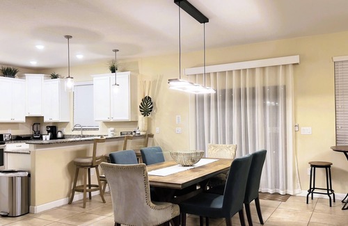 Davenport Villa | Gorgeous Disney Home - Resort Free Access with Lazy River