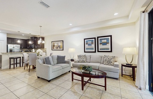 Four Corners House | Gorgeous Snowbird-friendly home with pool, hot tub, & gym - close to theme parks