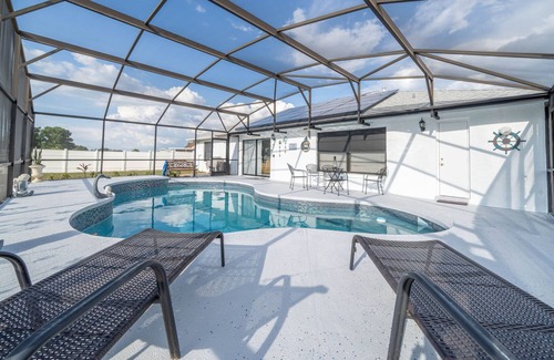 Indian Ridge House | House in KISSIMMEE with private pool minutes from Disney!