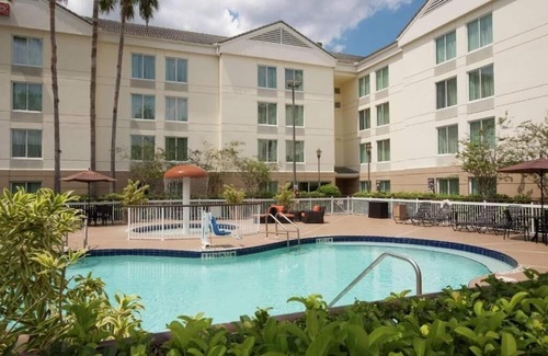 Airport North Apartment | King Room Near Airport Lakes Park ORL