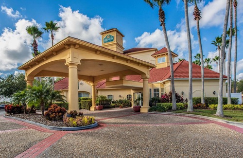 Airport North Hotel | La Quinta by Wyndham Orlando Airport North