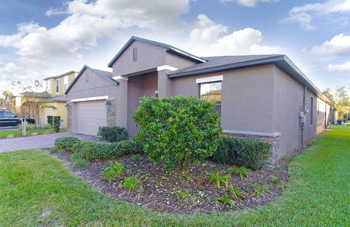 Cypress Pointe Villa | Luxurious Disney Orlando Davenport Pool Gated Gameroom Villa Near Disney World