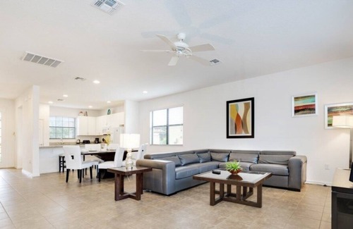 Davenport Villa | Modern 4 Bedroom Providence Villa Close To Disney 2609RC