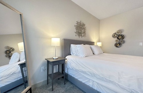 Colonial Town Center Apartment | Modern Luxury, Minutes to Downtown Orlando