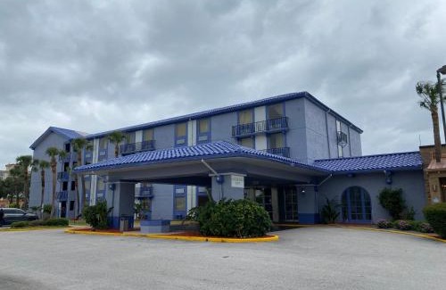 Florida Center Hotel | Monumental Movieland Hotel