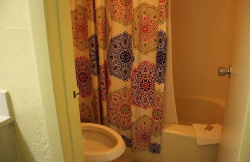 Historic Downtown Kissimmee House | Motel ∙ 3 guests