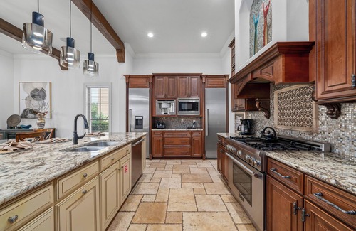 Reunion House | Muirfield Elegance | Spacious Villa with Golf Course/Water Views, 4 Suites
