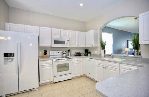 Windsor Hills House | *NEW*Theater, FREE Resort, 3 Kings, 2 mi WDW