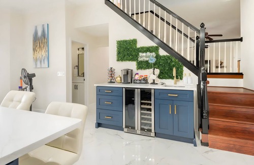 Oviedo House | Orlando Spacious Modern Comforts