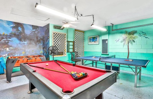 Sandy Ridge House | Pink Palms Villa