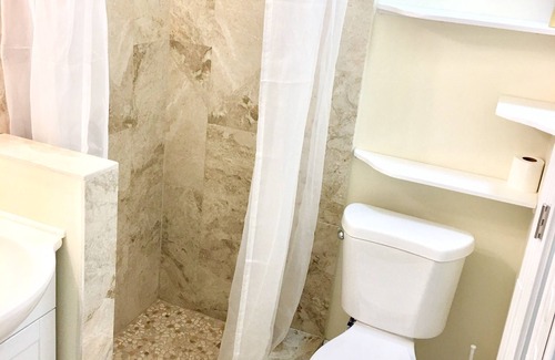 Orlando Apartment | Romantic Getaway Studio- UCF area