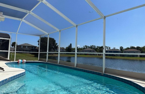 Buena Ventura Lakes House | Serene House With a Pool Heater