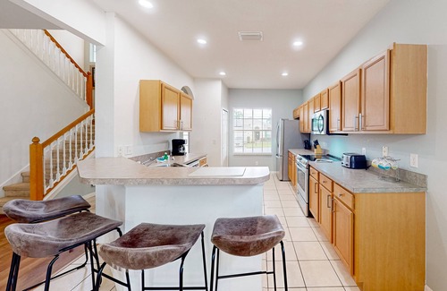 Calabay Parc House | Snowbird-friendly home near Disney with private heated pool, spa, pool table, AC