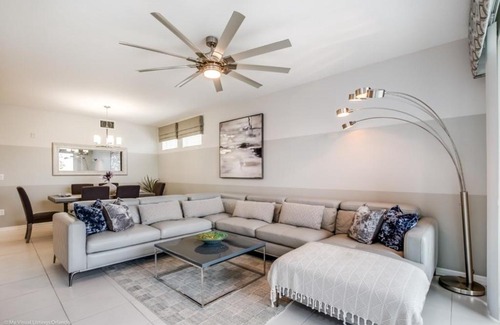 Kissimmee Apartment | Storey Lake Upscale 1st Floor Condo condo