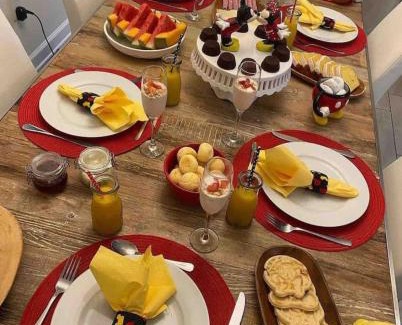 Four Corners House | Stunning 5BD themed Rooms with Pool and BBQ near Disney