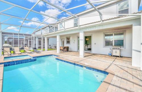 Davenport House | Stunning 8BR Home with BBQ Pool and Theater