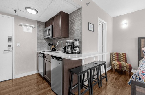 Southwest Orlando Apartment | 1407 - Universal Studios View