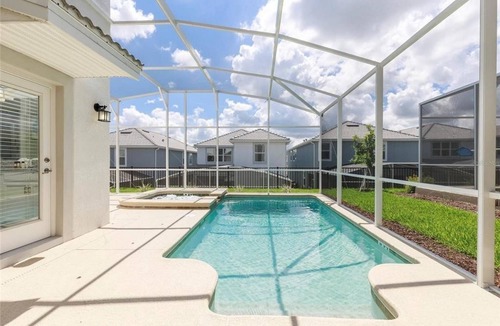 Davenport House | 1577SW: Amazing 5bd/5bath home! Sleeps 13 w/pool and jacuzzi!
