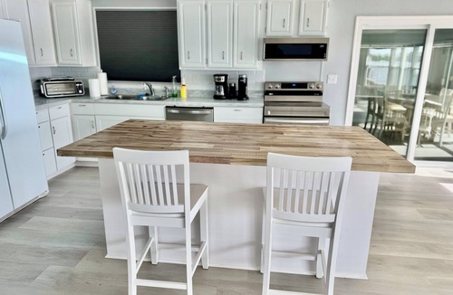 Vista del Lago House | 2-bedroom home 5 miles to Disney on Lake. Four Corners. Vista Del Lago amenities