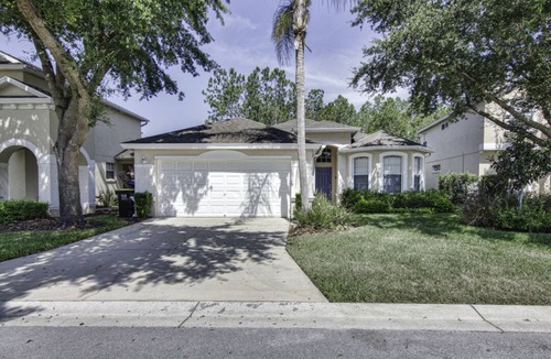 Calabay Parc House | 2 Master Suites ☆ 86" TV☆ Hot Tub☆ In Calabay Parc