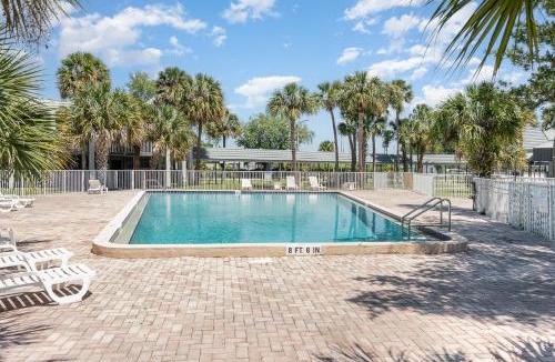 Kissimmee House | 2050 E IRLO BRONSON 1BED