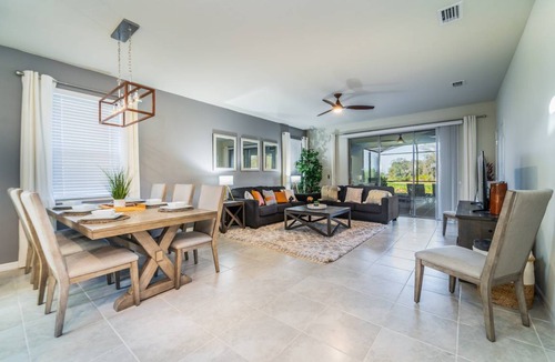 Loughman House | 292 m² House ∙ 6 bedrooms ∙ 12 guests