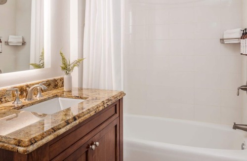Orlando Villa | 2BR Villa - Christmas week at Marriott's Lakeshore Reserve