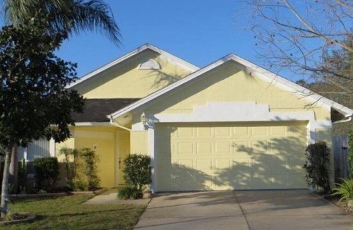 Lindfields House | 3 bedroom 2 bathroom fenced pool home villa with games room at Lindfields close to Disney