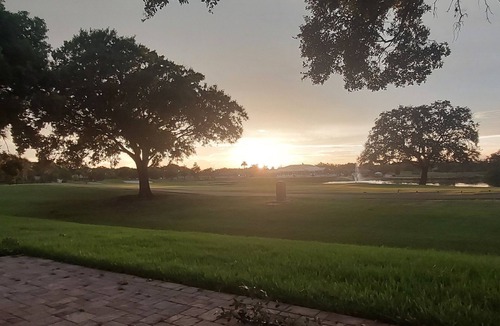 Ventura House | 3-bedroom house in phenomenal Orlando ventura country club with gated community