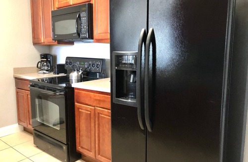 Florida Center Apartment | 301 - Super Clean & Beautiful. Pools, Gym, Lake