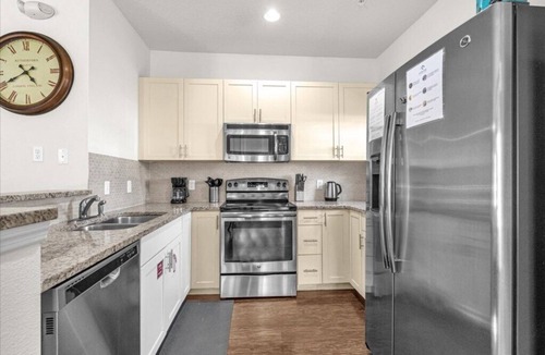 Kissimmee House | 4 Bedrooms/3 Bathrooms/Lucaya Village (25-108)