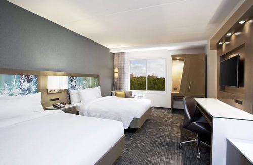 Orlando Hotel | 4 Inviting Suites w/Pool Access – Ideal for Group and Family Stays in Orlando