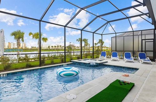 Florida Center House | 400 m² House ∙ 9 bedrooms ∙ 26 guests