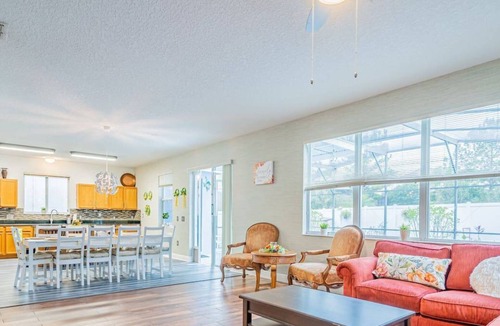 Windwood Bay House | 5 Bedroom Villa l 10 min to Disney l Themed Rooms