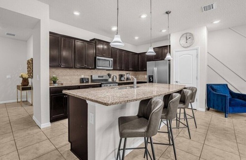 Loughman House | 5 Bedrooms/4.5 Bathrooms/Solterra (4618 TD)
