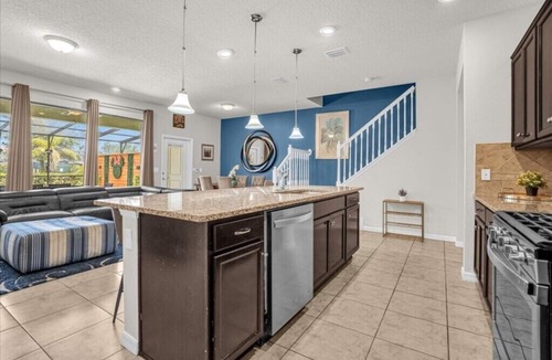 Loughman House | 5 Bedrooms/4.5 Bathrooms/Solterra (4618 TD)